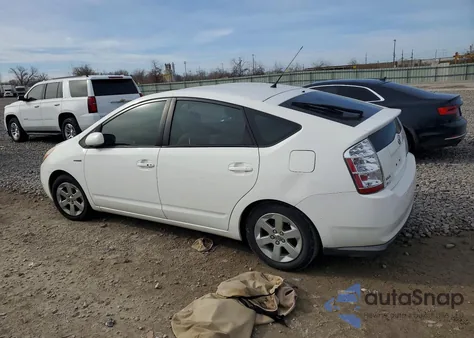 2009 Toyota Prius z USA, uszkodzony, nr VIN JTDKB20UX97877231